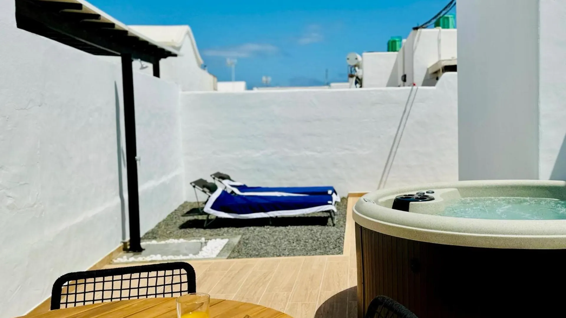Canaryislandshost I Malva Puerto del Carmen  Apartamento